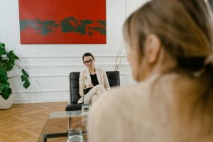 Psychoterapia jako skuteczna metoda leczenia lęku społecznego.